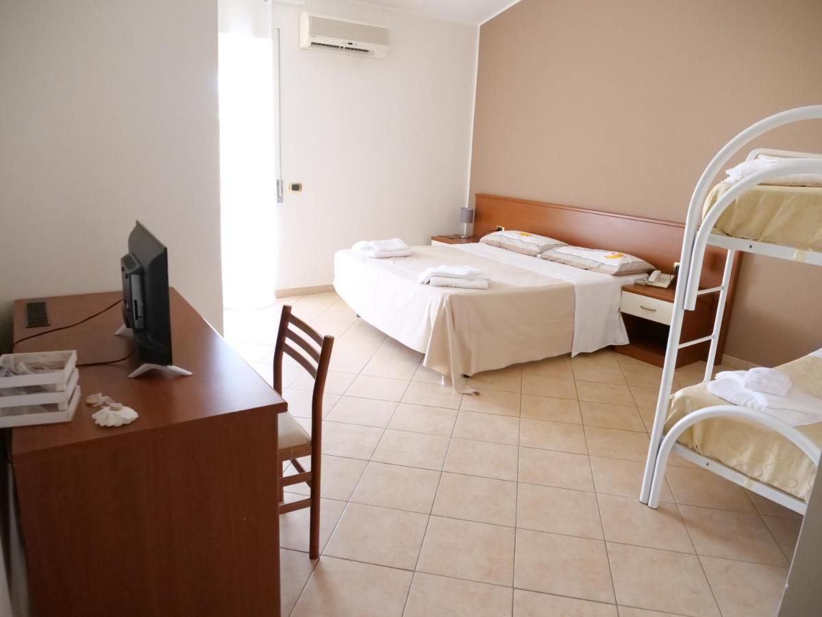 Grand Hostel Calabria Pietrapaola ภายนอก รูปภาพ
